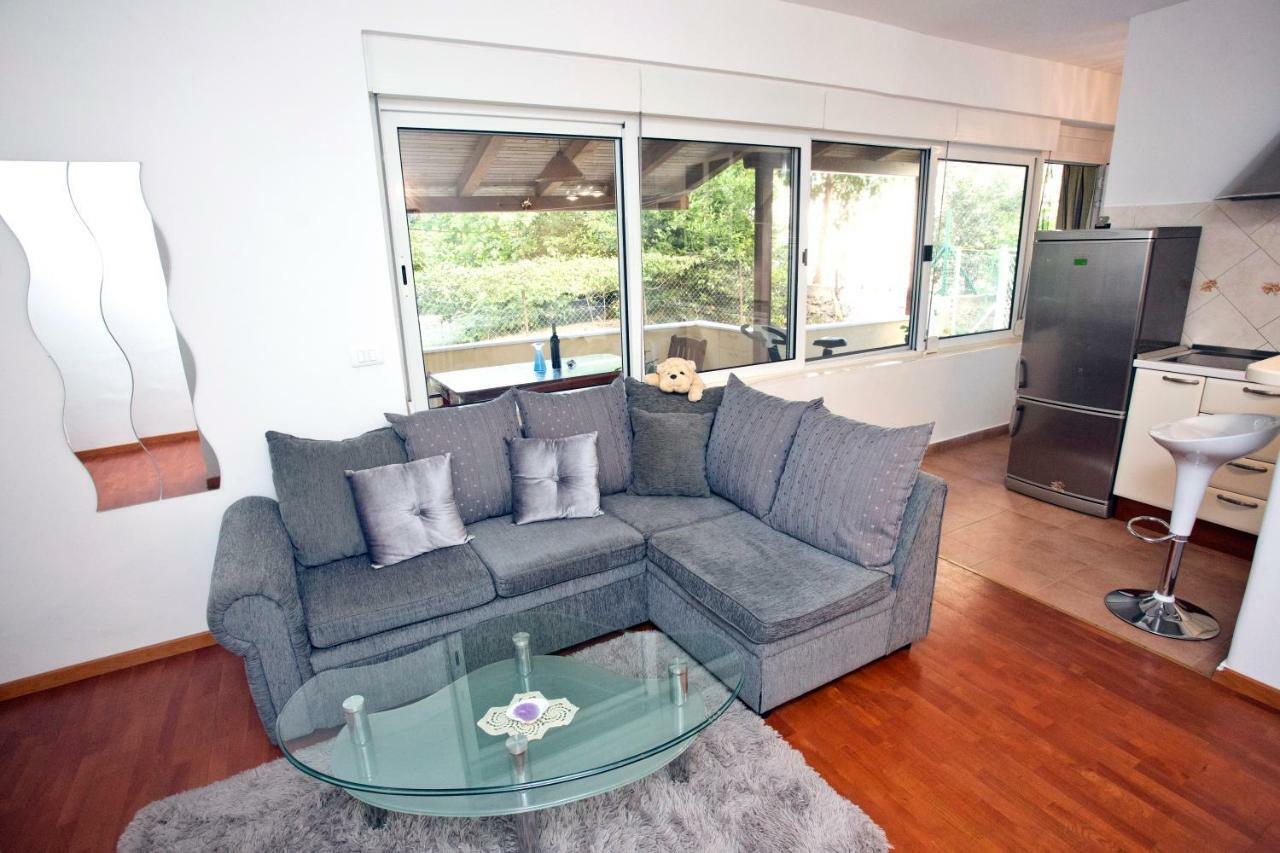 Tera Apartment Near Bacvice Beach And City Centre Split Exterior photo